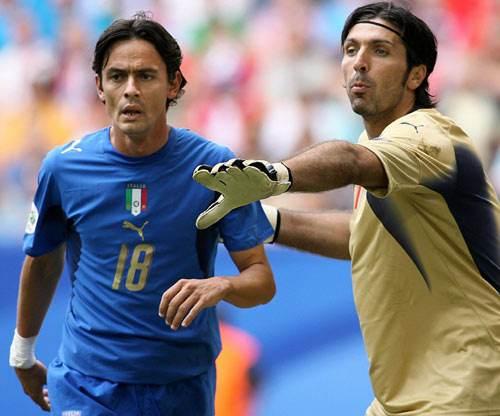 在篮板球争 在篮板球争