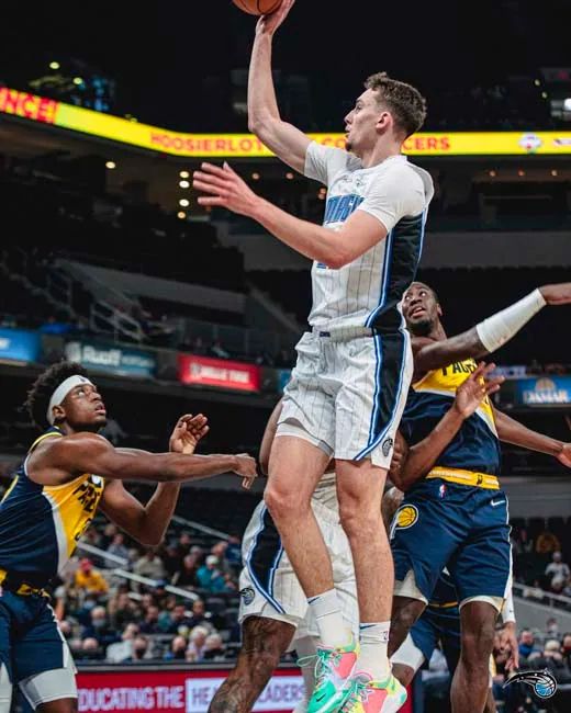 作为摩纳哥 作为摩纳哥