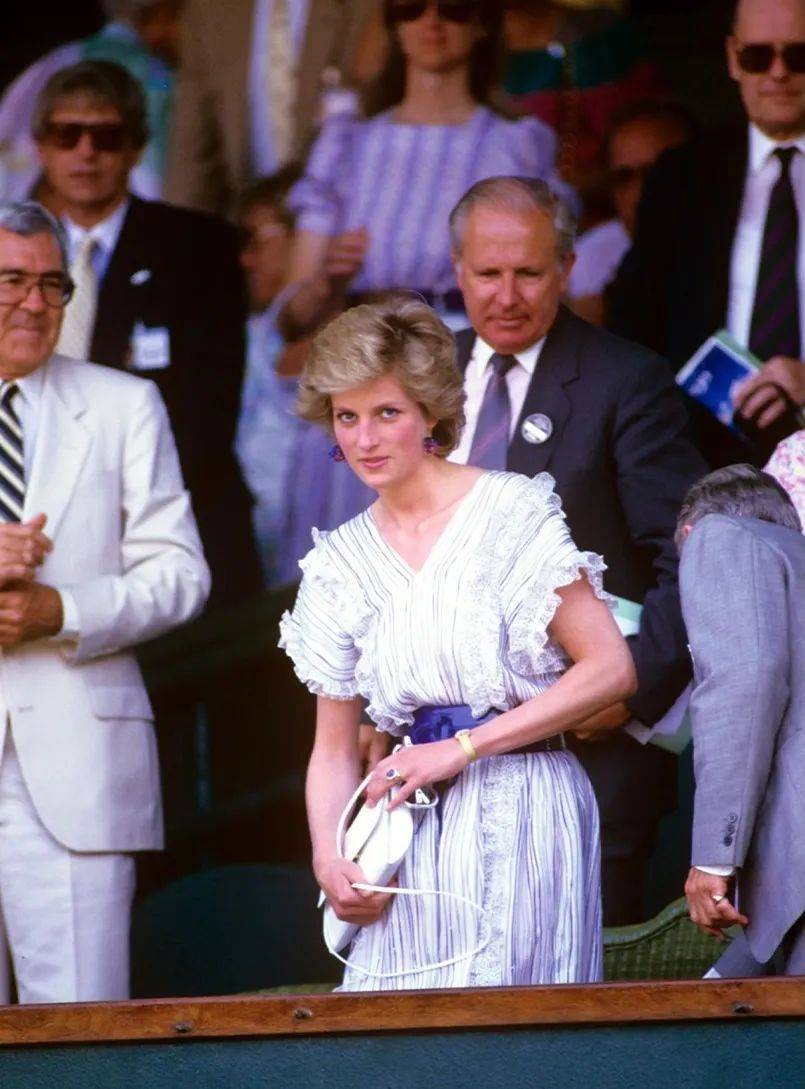 通过引入年 通过引入年