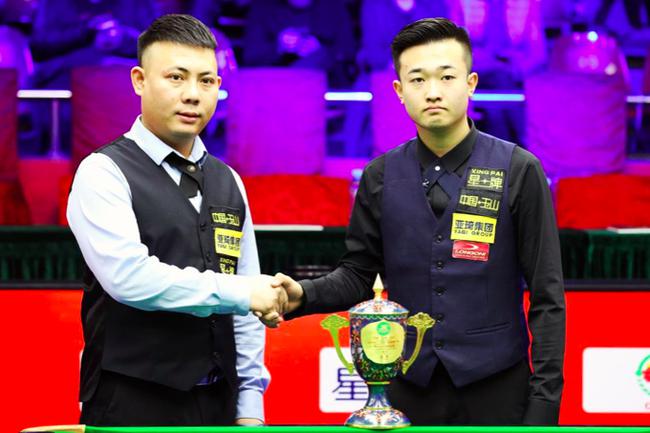 相比一些依 相比一些依